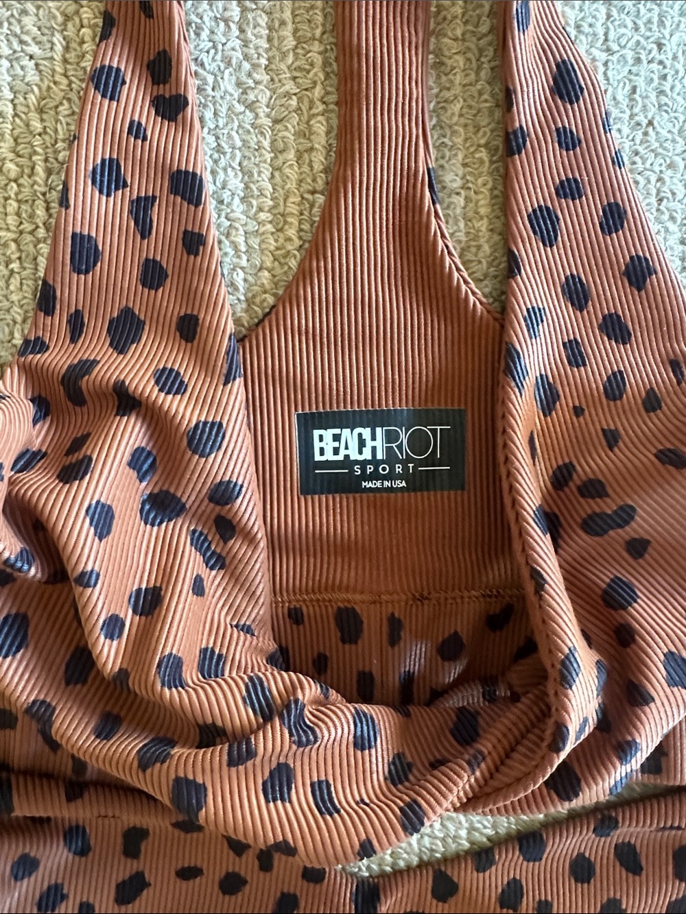 Beach Riot Sport 2 piece never worn - Picture 2 of 6
